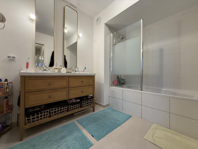 Appartement - 93 m² - 4 pièces