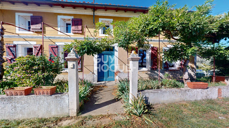 Maison - 225 m² - 7 pièces