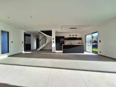 Maison contemporaine - 150 m² - 6 pièces