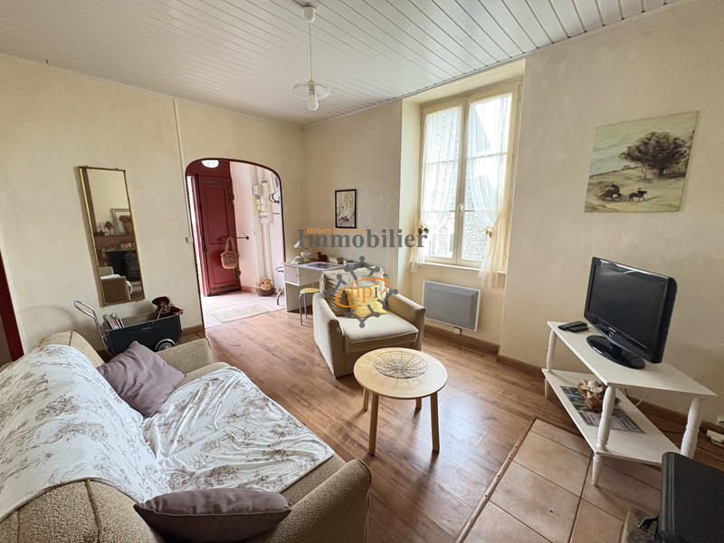 Maison - 104 m² - 4 pièces