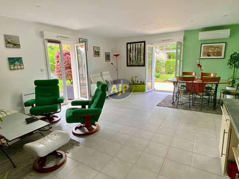 Maison - 110 m² - 4 pièces