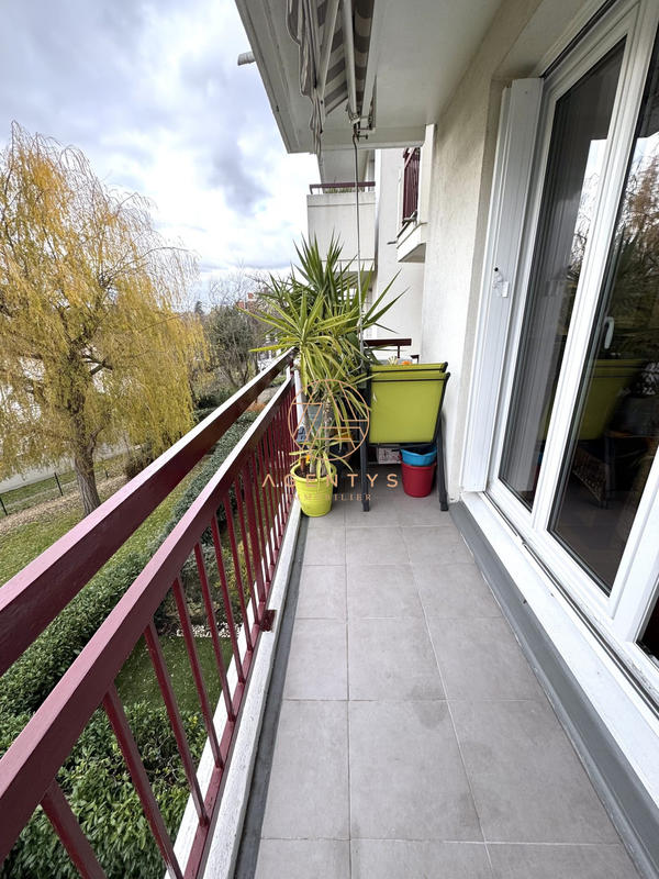 Appartement - 84 m² - 4 pièces