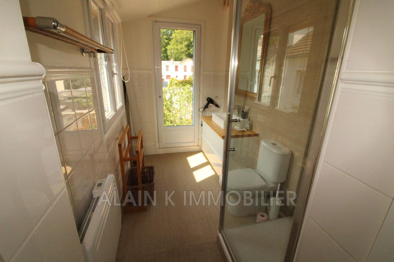 Maison - 102 m² - 6 pièces