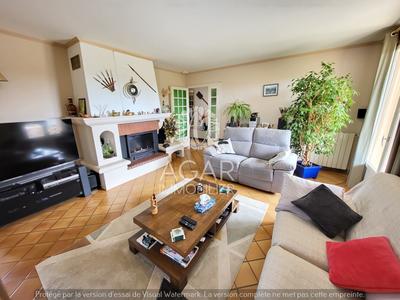 Maison - 151 m² - 6 pièces