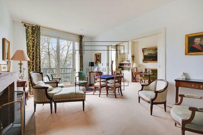 Appartement - 129 m² - 6 pièces