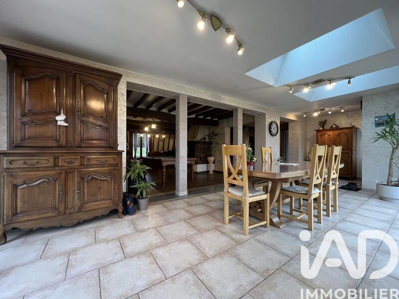 Maison - 191 m² - 7 pièces