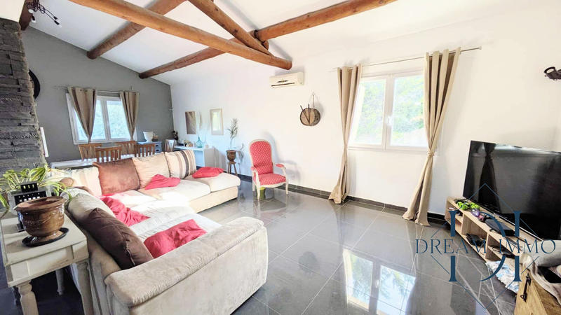 Maison - 276 m² - 7 pièces