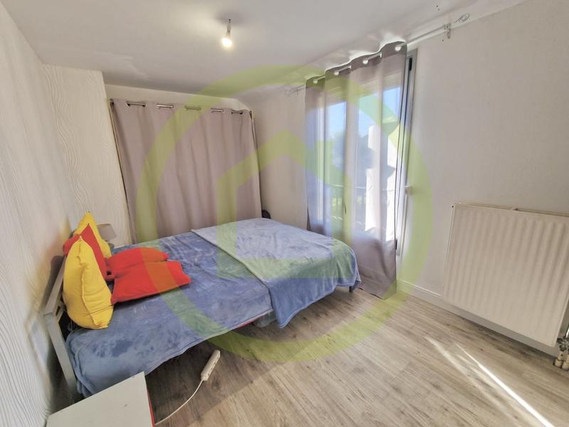 Maison - 96 m² - 6 pièces