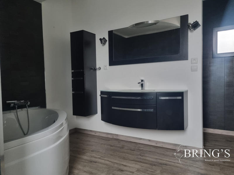 Maison ancienne - 130 m² - 4 pièces