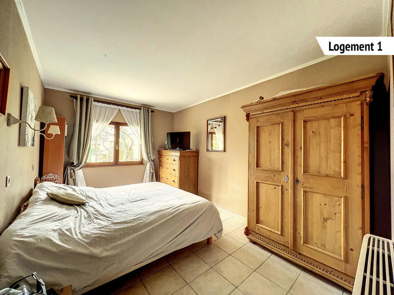 Maison - 200 m² - 6 pièces