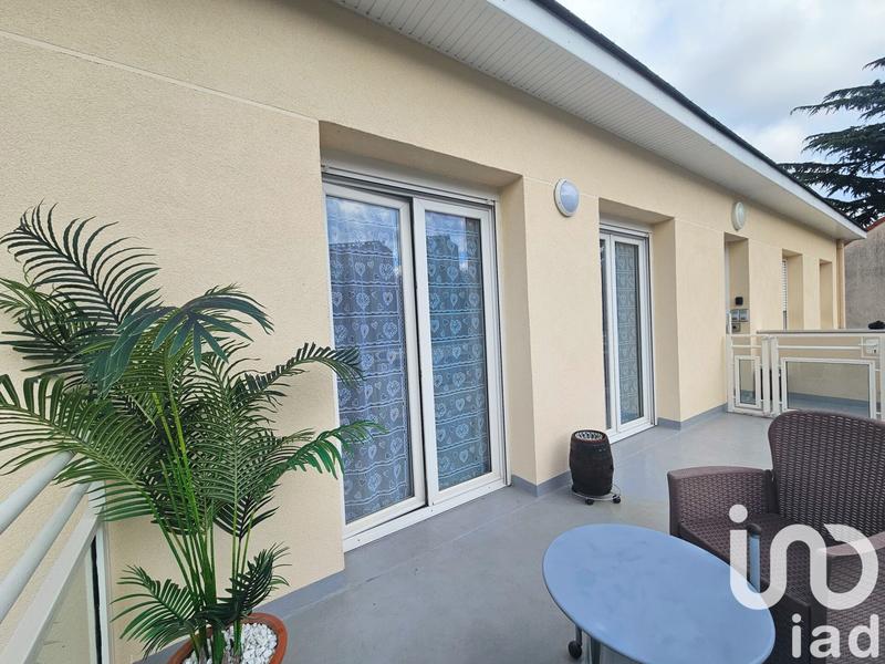 Studio - 40 m² - 1 pièce