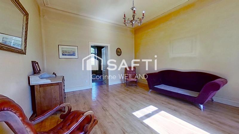 Maison - 185 m² - 8 pièces