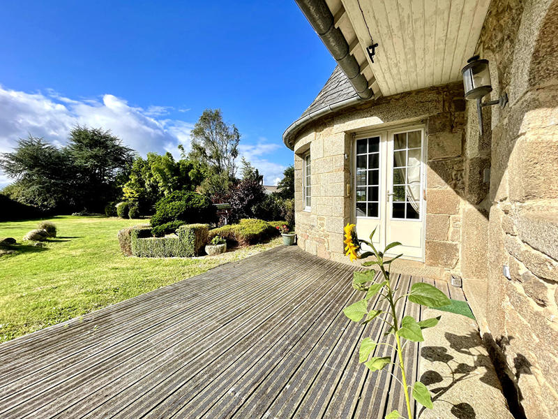 Maison - 206 m² - 8 pièces