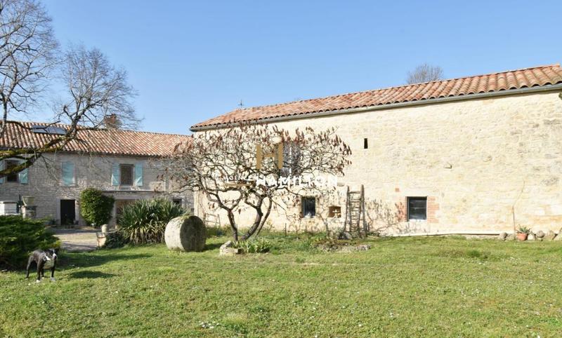 Maison de campagne - 312 m² - 9 pièces