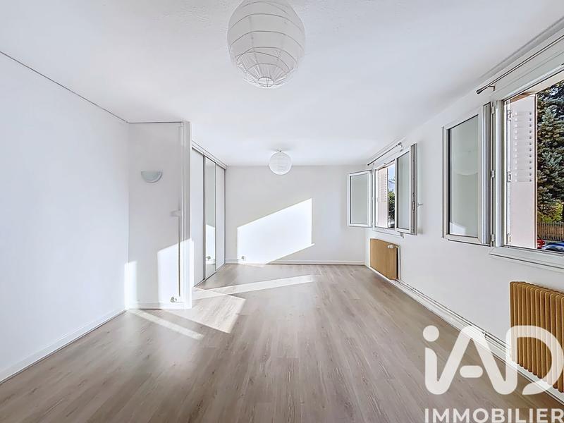 Appartement - 65 m² - 5 pièces