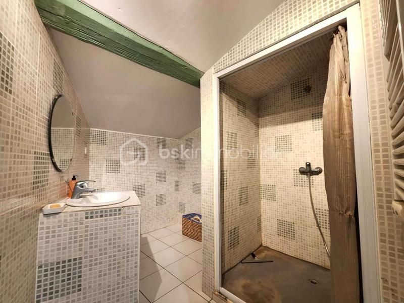 Maison - 246 m² - 10 pièces