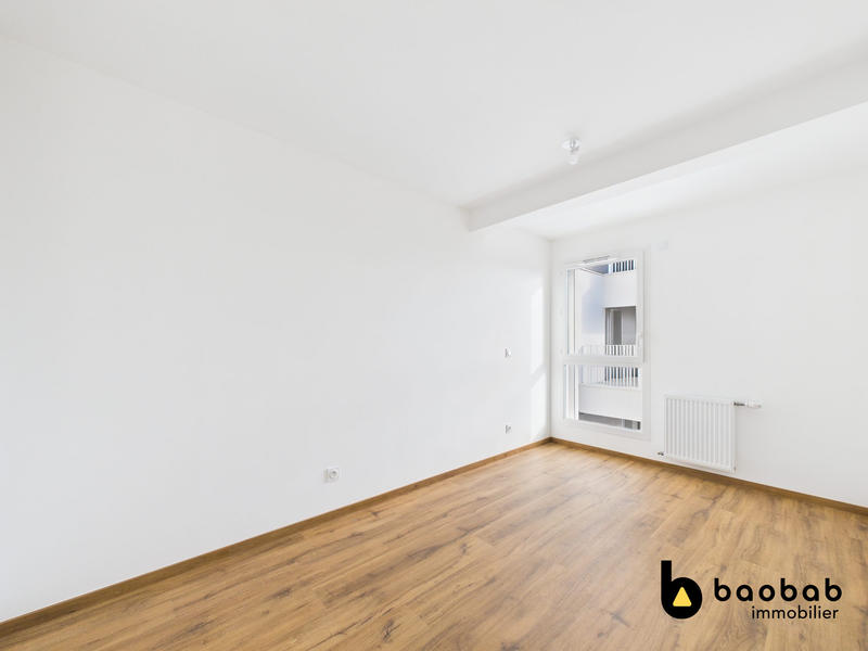 Appartement - 94 m² - 4 pièces