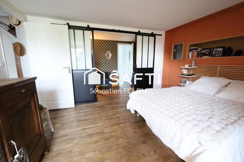 Maison - 247 m² - 9 pièces