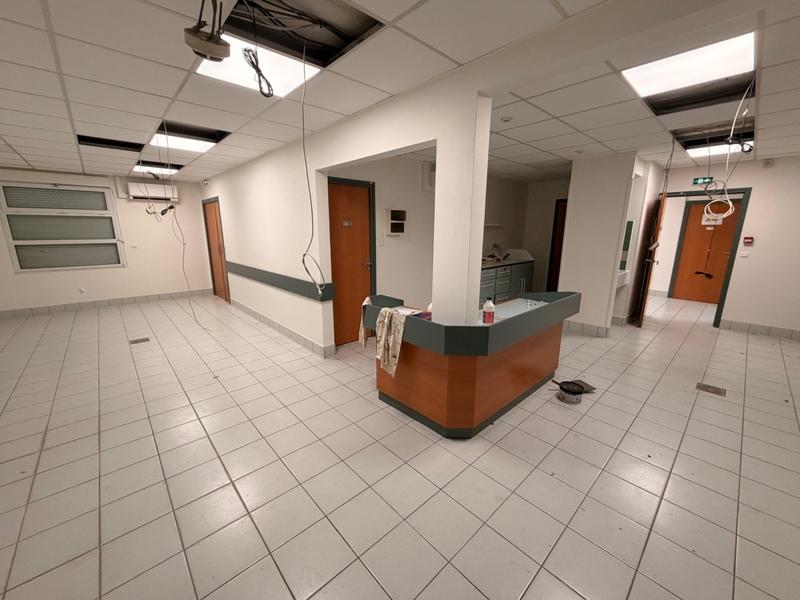 Bureau - 178 m² - 5 pièces