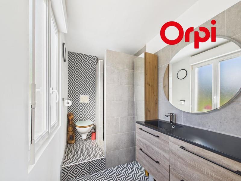 Maison - 100 m² - 5 pièces