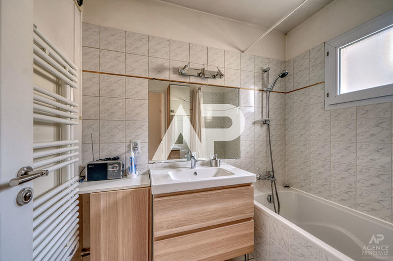 Maison - 115 m² - 6 pièces