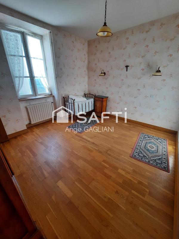 Maison - 191 m² - 7 pièces