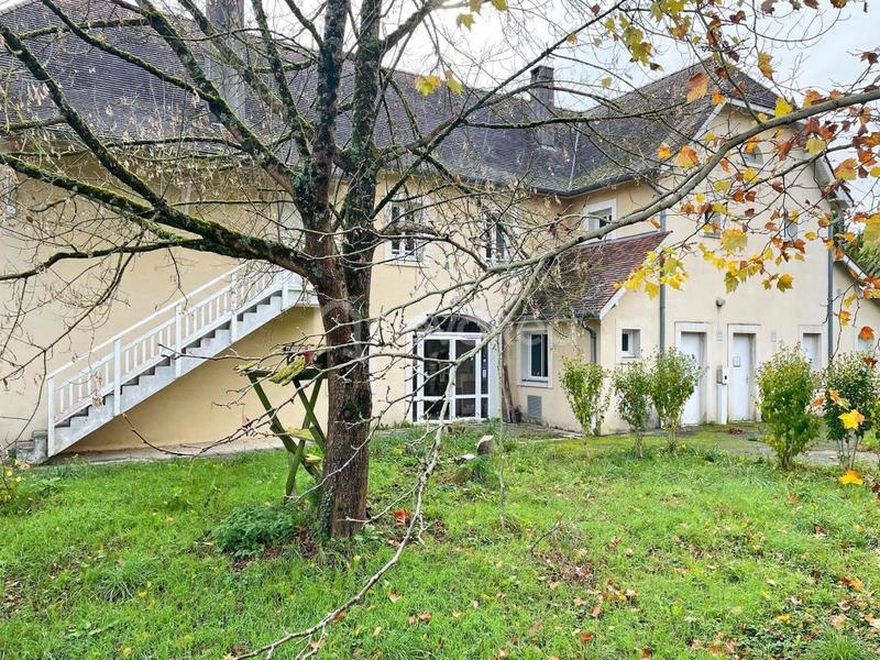 Maison - 496 m² - 15 pièces