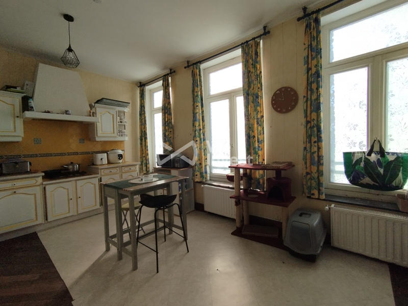 Immeuble - 150 m² - 1 pièce