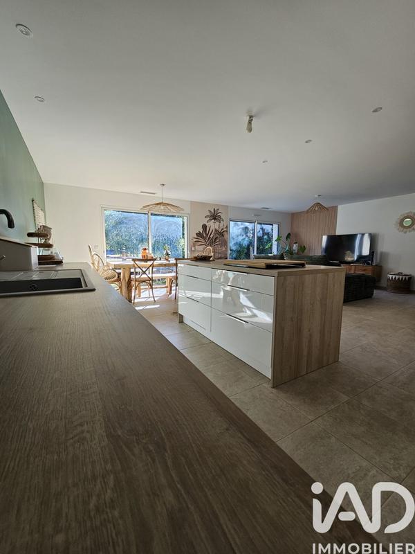 Maison - 106 m² - 4 pièces