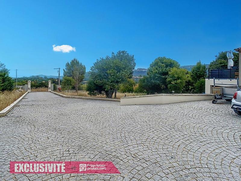 Maison - 136 m² - 6 pièces