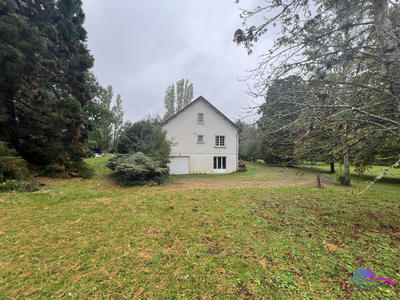 Maison - 140 m² - 5 pièces