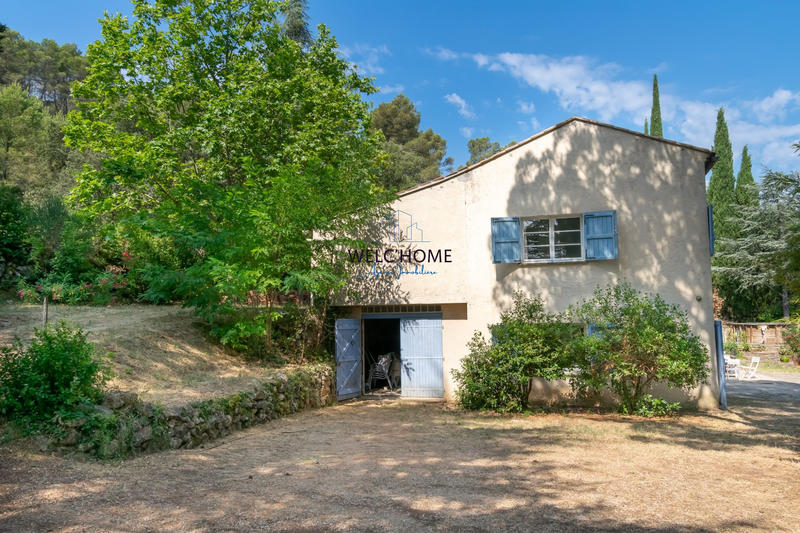 Maison - 200 m² - 8 pièces