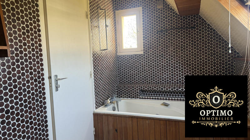 Maison - 192 m² - 8 pièces