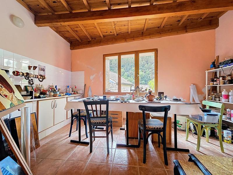 Maison de village - 205 m² - 9 pièces
