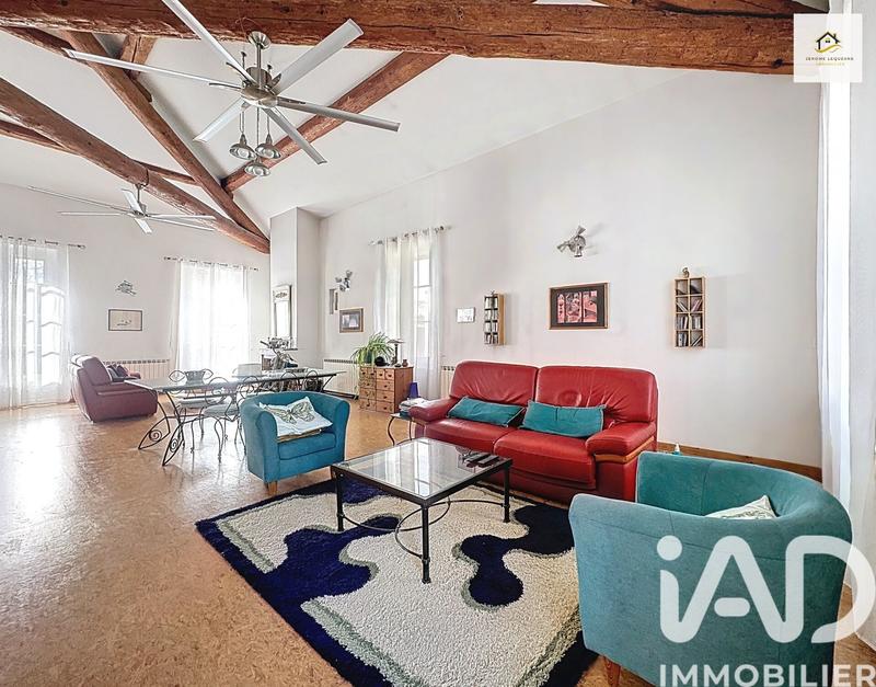 Maison - 210 m² - 7 pièces