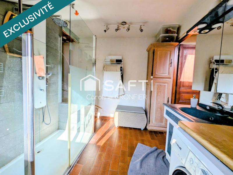 Maison - 246 m² - 7 pièces