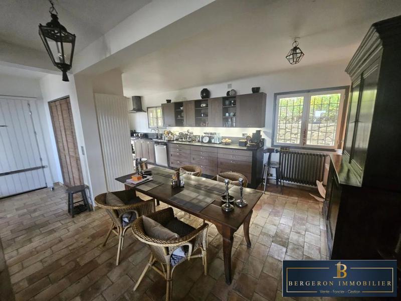 Villa - 170 m² - 5 pièces