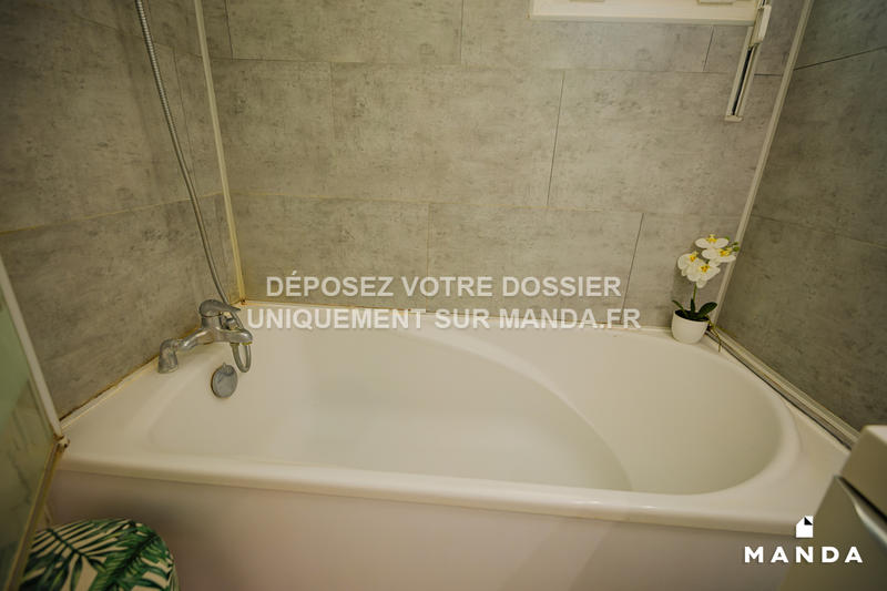 Chambre - 10 m² - 5 pièces