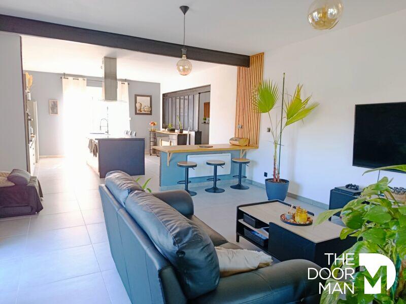 Maison - 170 m² - 5 pièces