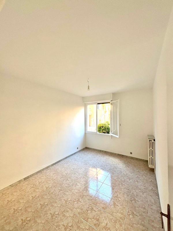 Appartement - 75 m² - 4 pièces