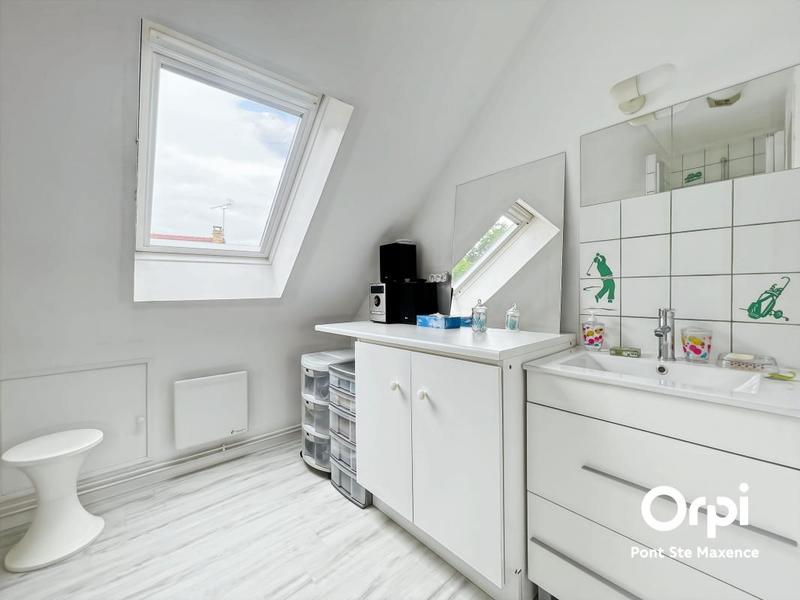 Maison - 146 m² - 8 pièces