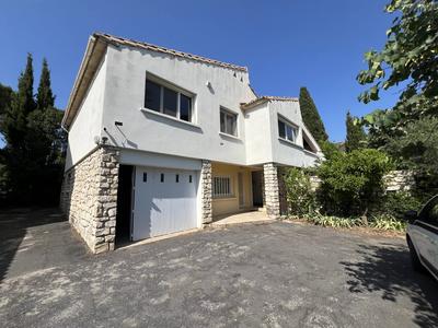 Villa - 200 m² - 8 pièces