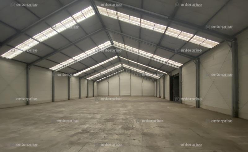 Local d'activité / Entrepôt - 1 690 m²