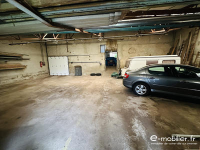 Maison - 215 m² - 8 pièces