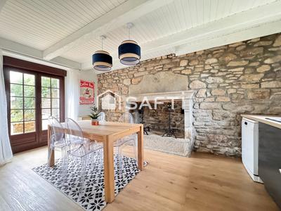 Maison - 121 m² - 7 pièces