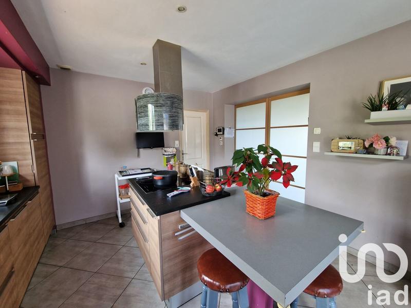 Maison - 360 m² - 10 pièces