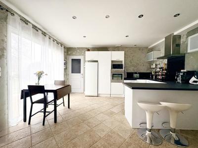 Villa - 130 m² - 4 pièces