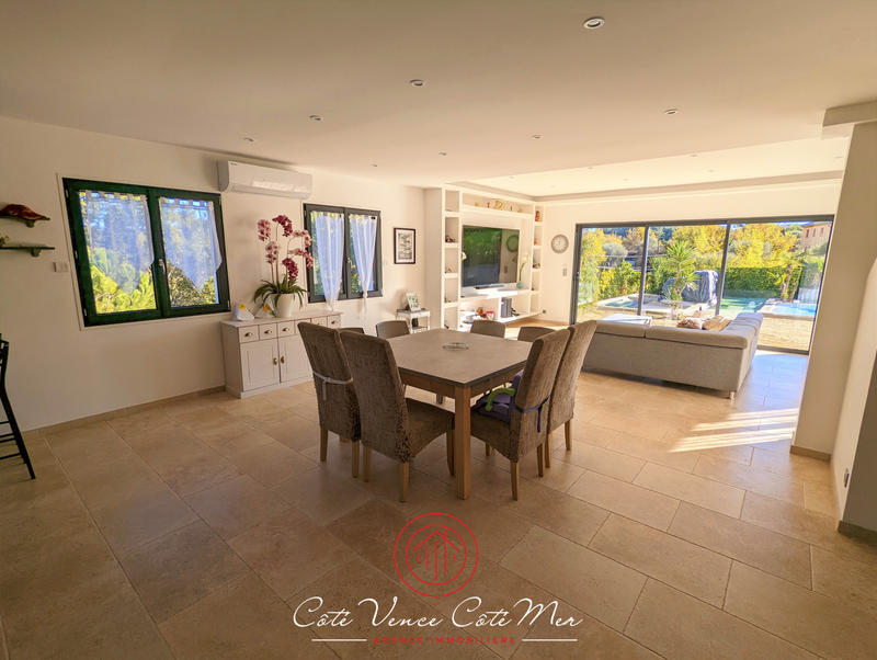 Maison - 160 m² - 6 pièces