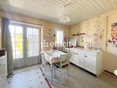 Maison de village - 85 m² - 3 pièces