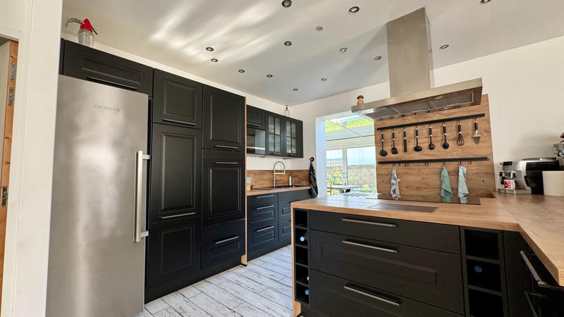 Maison - 165 m² - 6 pièces